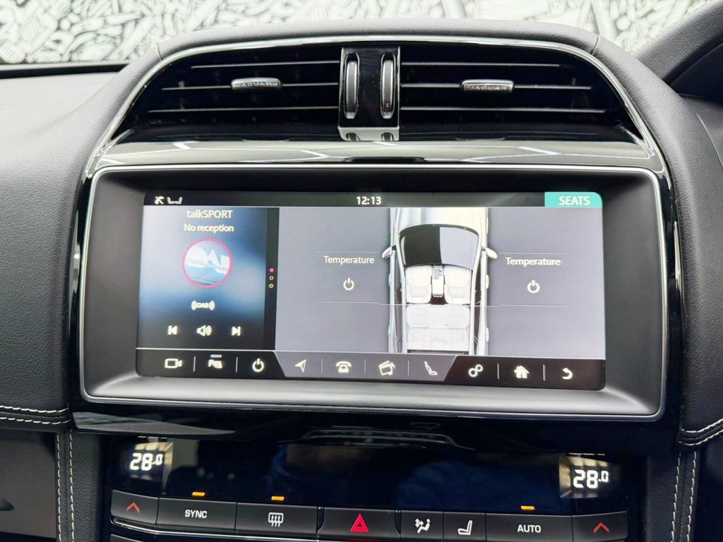 Used Jaguar F-Pace 2018 for sale - 77341870: Photo 5