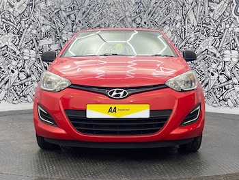 Used Hyundai i20 2013 for sale - 76848424: Photo