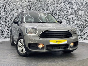 Used MINI Countryman 2018 for sale - 75675949: Photo