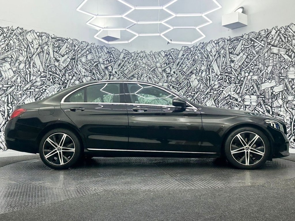 Used Mercedes-Benz C Class 2020 for sale - 77936430: Photo 14