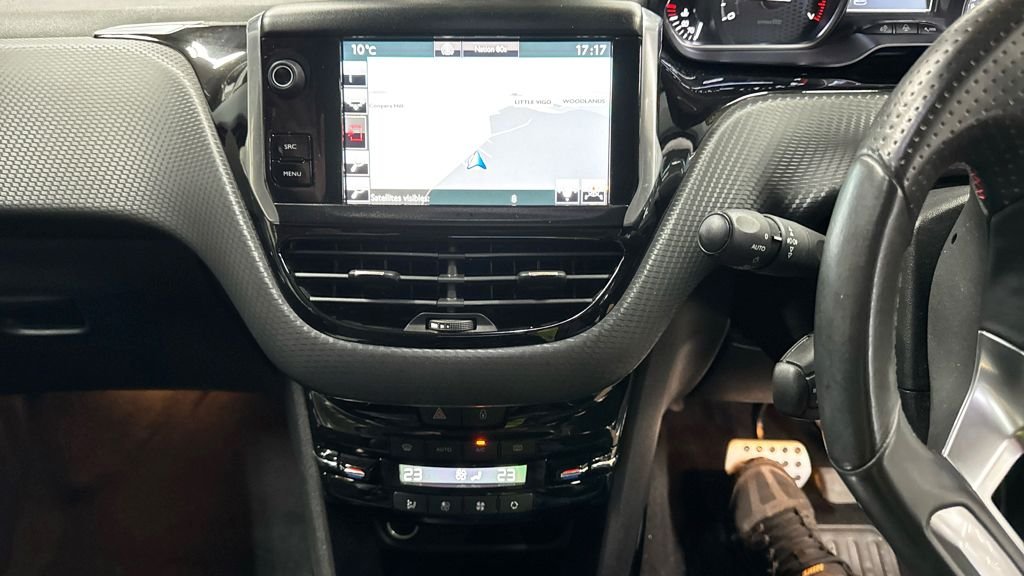 Used Peugeot 2008 2016 for sale - 77557866: Photo 11