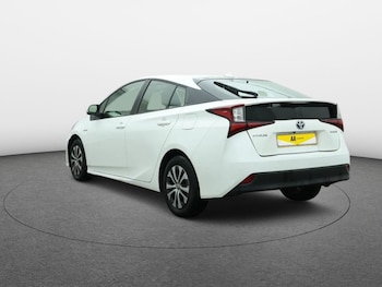 Used Toyota Prius 2021 for sale - 75947273: Photo