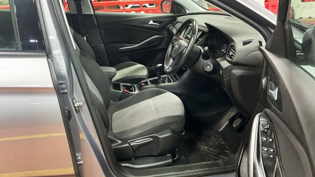 Used Vauxhall Grandland X 2018 for sale - 77507935: Photo 12