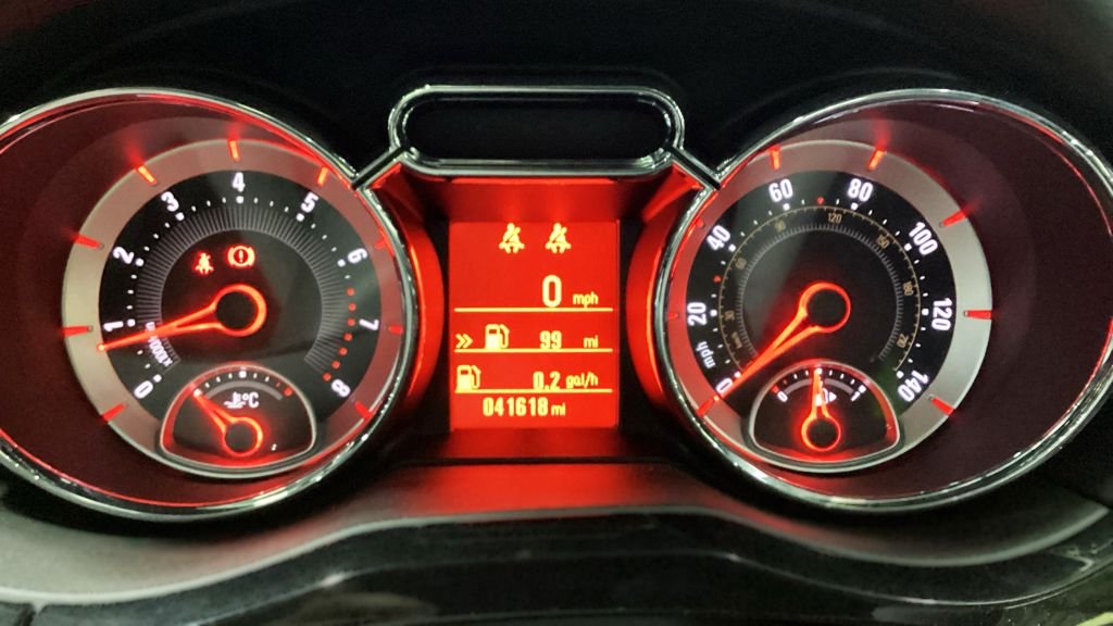 Used Vauxhall ADAM 2016 for sale - 77153481: Photo 8