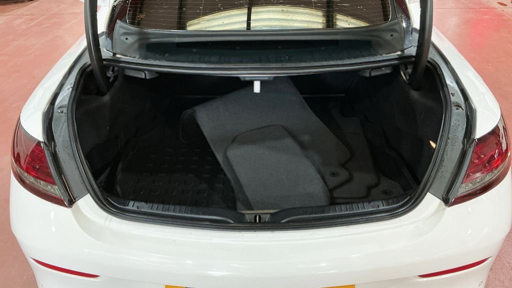 Used Mercedes-Benz C Class 2017 for sale - 77642695: Photo 14