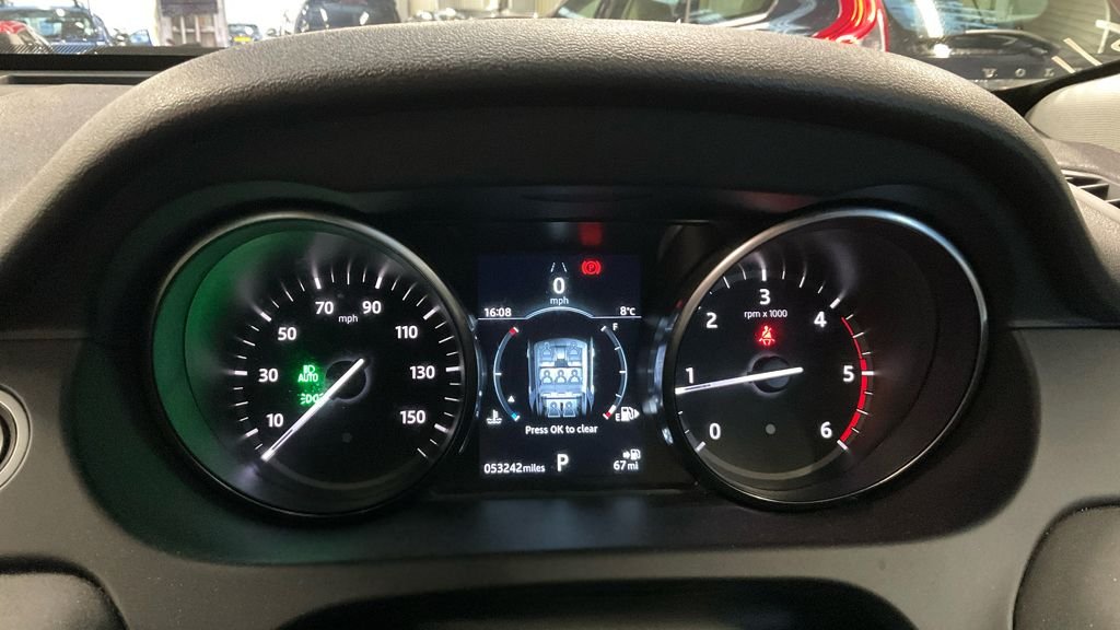 Used Land Rover Discovery Sport 2018 for sale - 77341754: Photo 11