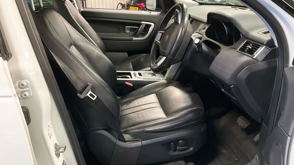 Used Land Rover Discovery Sport 2018 for sale - 77341754: Photo 12