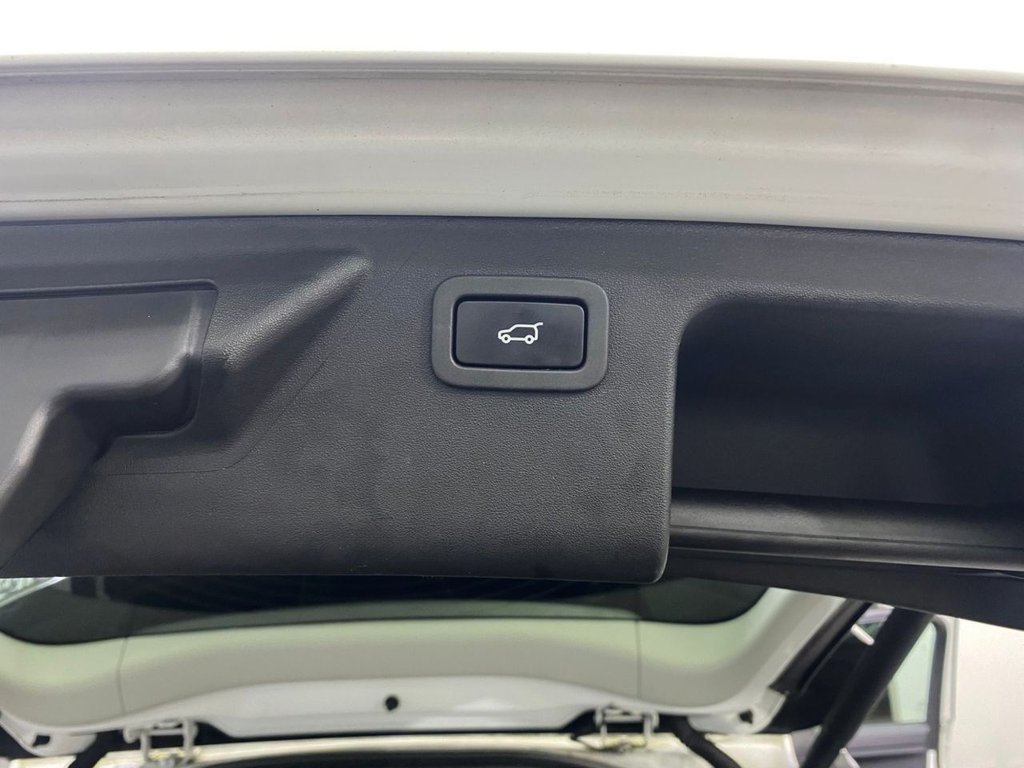 Used Land Rover Discovery Sport 2018 for sale - 77341754: Photo 32