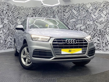 Used Audi Q5 2019 for sale - 76396022: Photo