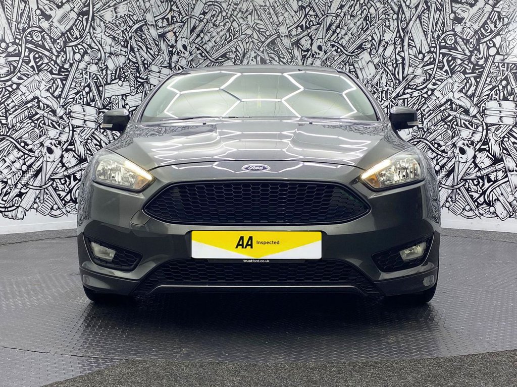 Used Ford Focus 2017 for sale - 77383780: Photo 4