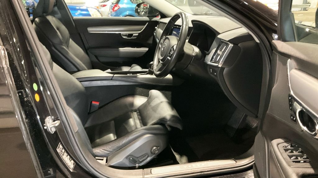 Used Volvo V90 2020 for sale - 77534627: Photo 13