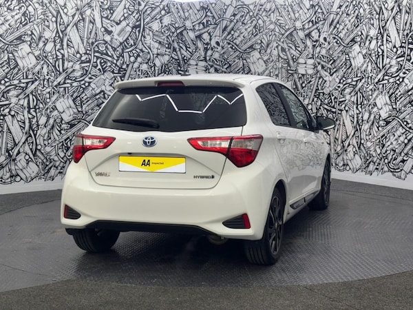 Used Toyota Yaris 2018 for sale - 75992608: Photo 11