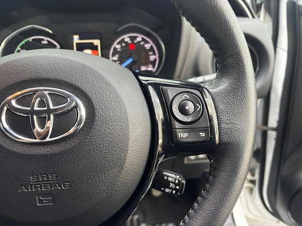 Used Toyota Yaris 2018 for sale - 75992608: Photo 18