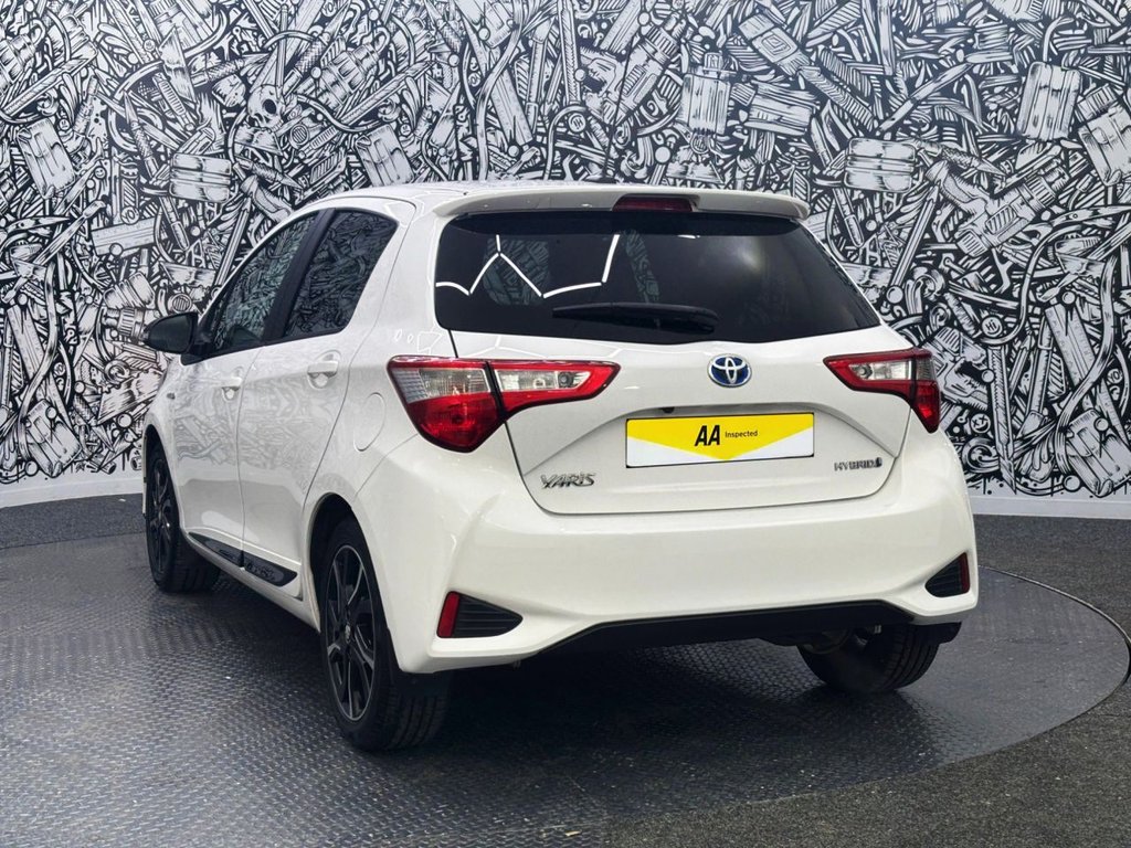 Used Toyota Yaris 2018 for sale - 75992608: Photo 9