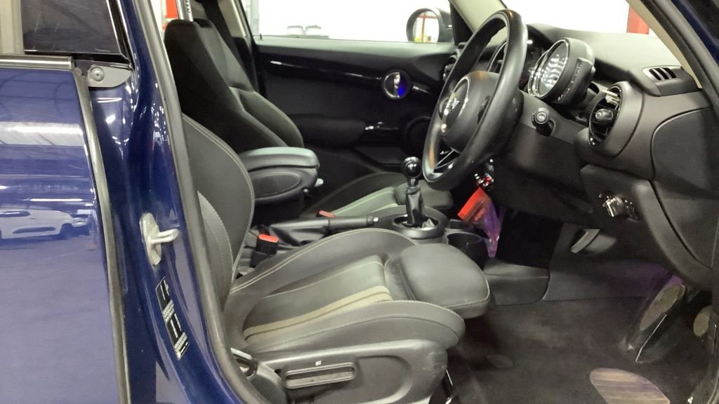 Used MINI Hatch 2018 for sale - 77122333: Photo 10