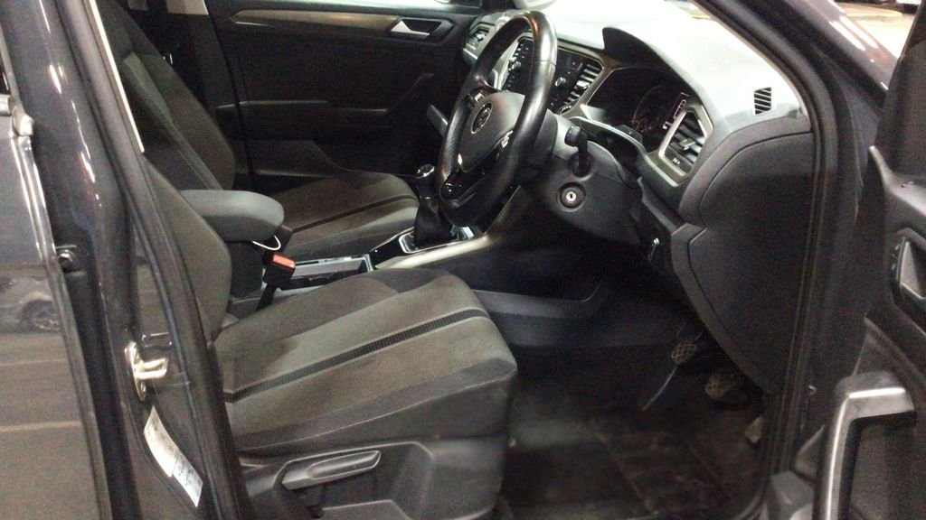 Used Volkswagen T-Roc 2021 for sale - 77384386: Photo 12