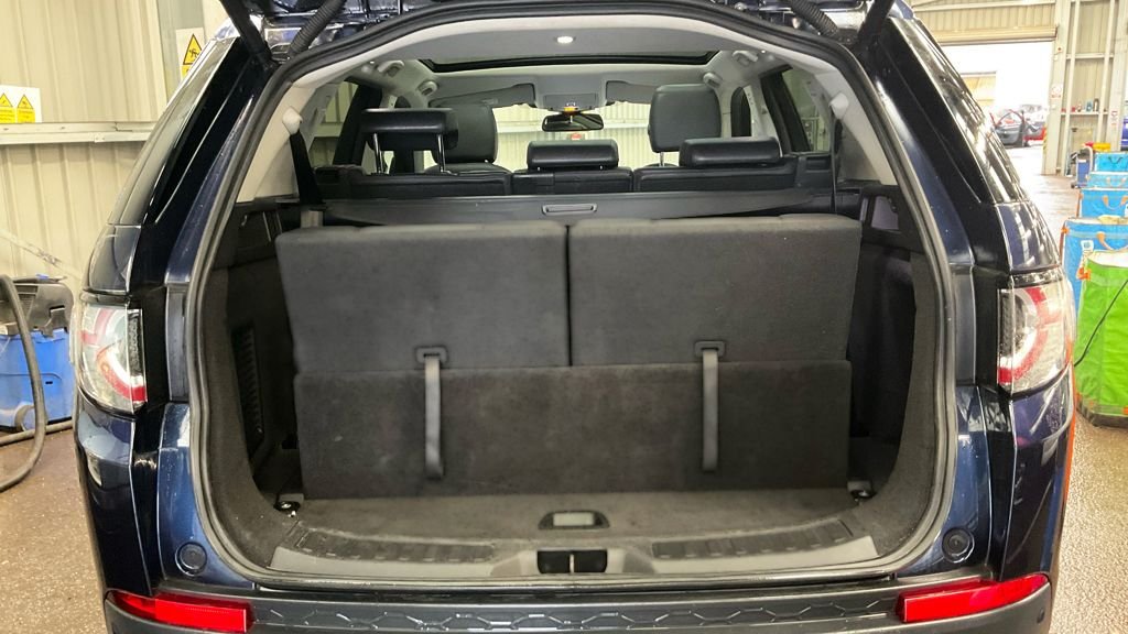 Used Land Rover Discovery Sport 2017 for sale - 77341939: Photo 14