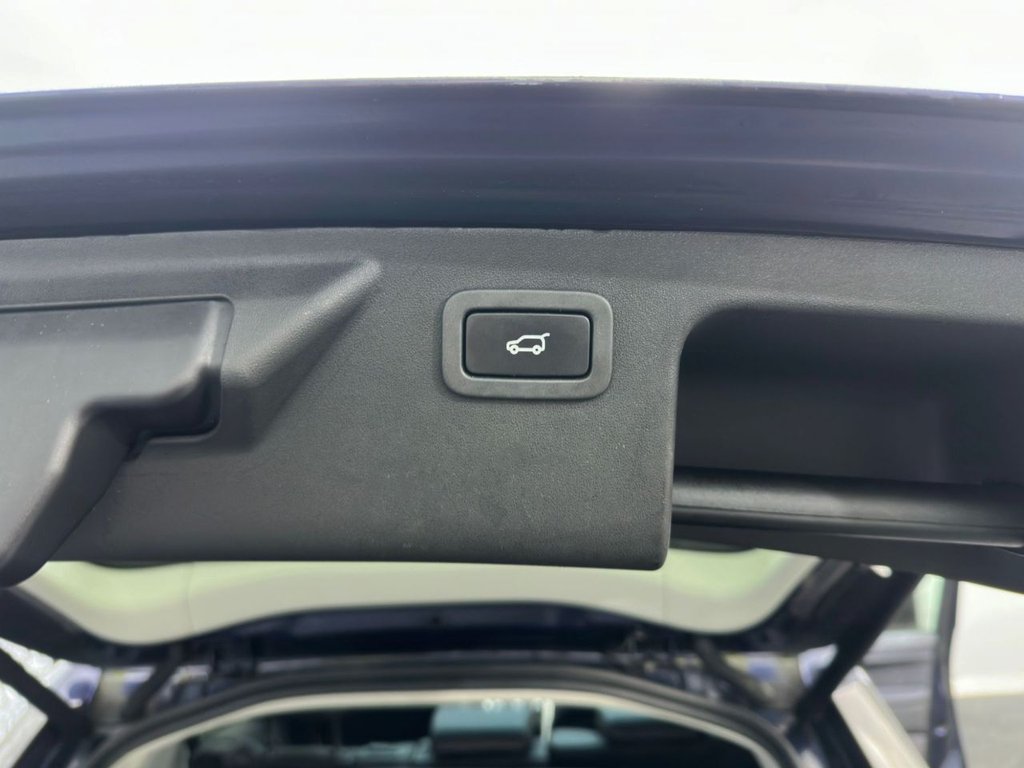 Used Land Rover Discovery Sport 2017 for sale - 77341939: Photo 32