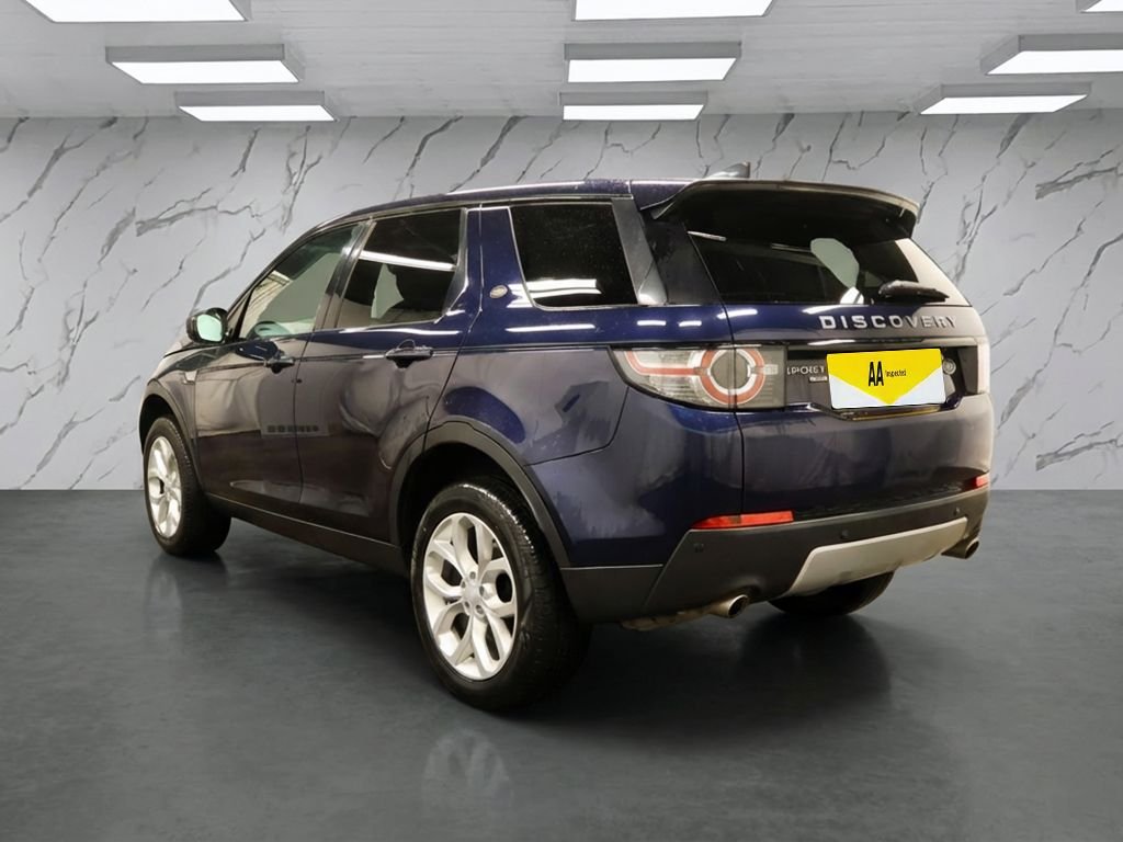 Used Land Rover Discovery Sport 2017 for sale - 77341939: Photo 5