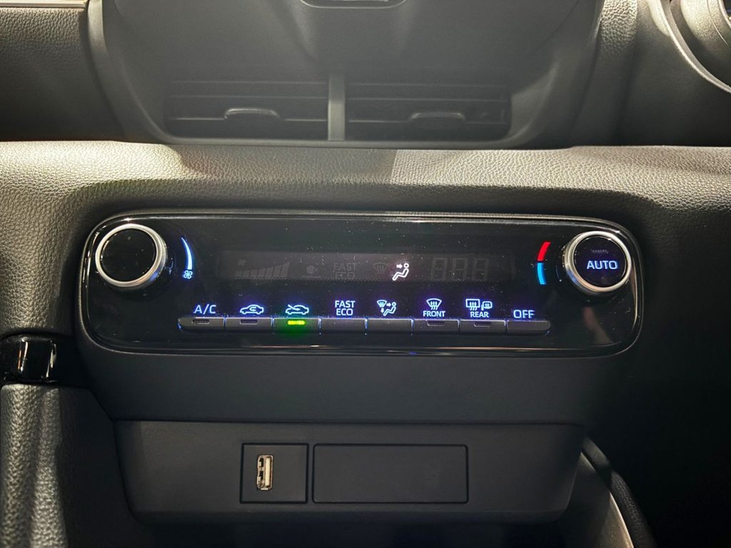 Used Toyota Yaris 2021 for sale - 76023808: Photo 15