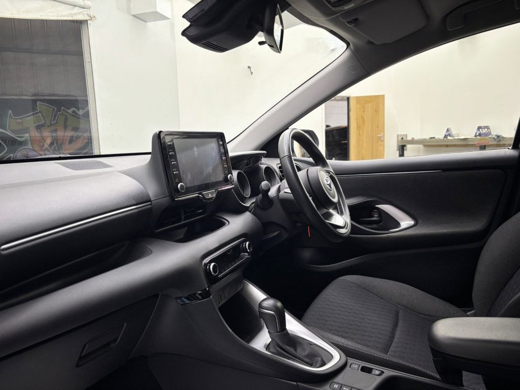 Used Toyota Yaris 2021 for sale - 76023808: Photo 18