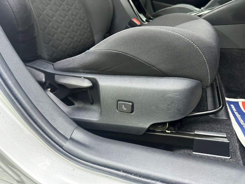 Used Toyota Corolla 2019 for sale - 77328239: Photo 29