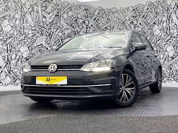 Used Volkswagen Golf 2017 for sale - 77408648: Photo
