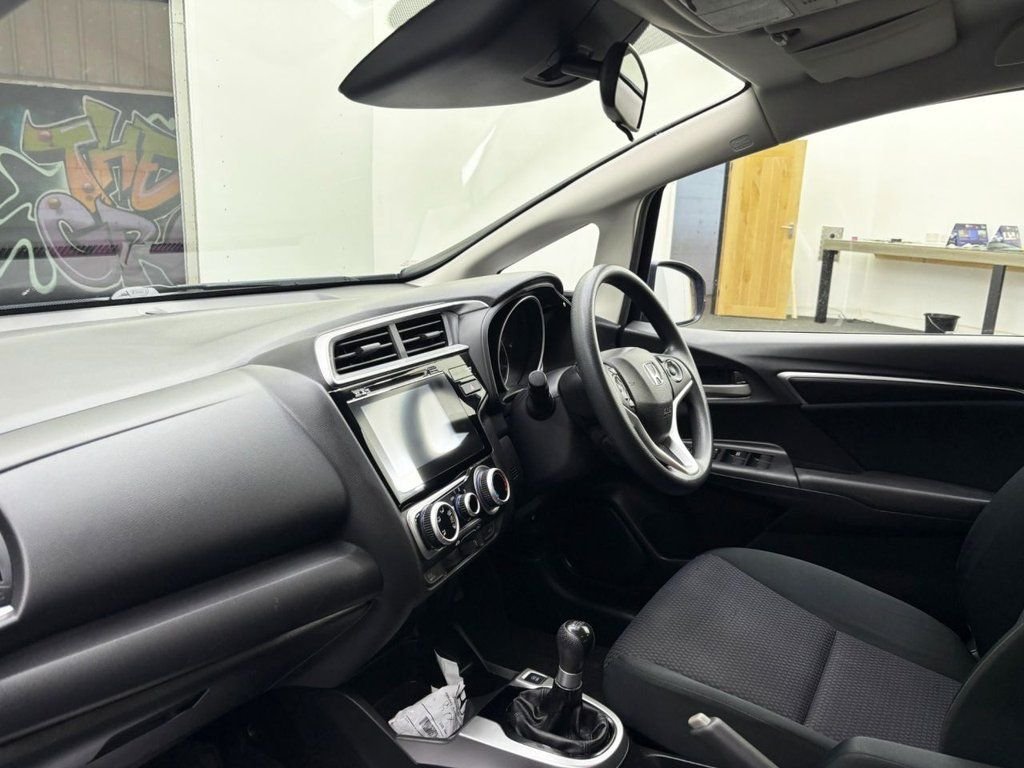 Used Honda Jazz 2020 for sale - 76029436: Photo 17