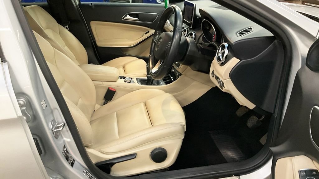 Used Mercedes-Benz GLA 2018 for sale - 77655177: Photo 11