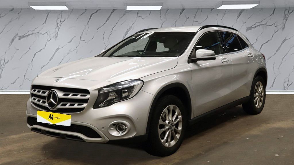 Used Mercedes-Benz GLA 2018 for sale - 77655177: Photo 4