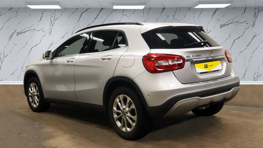 Used Mercedes-Benz GLA 2018 for sale - 77655177: Photo 5