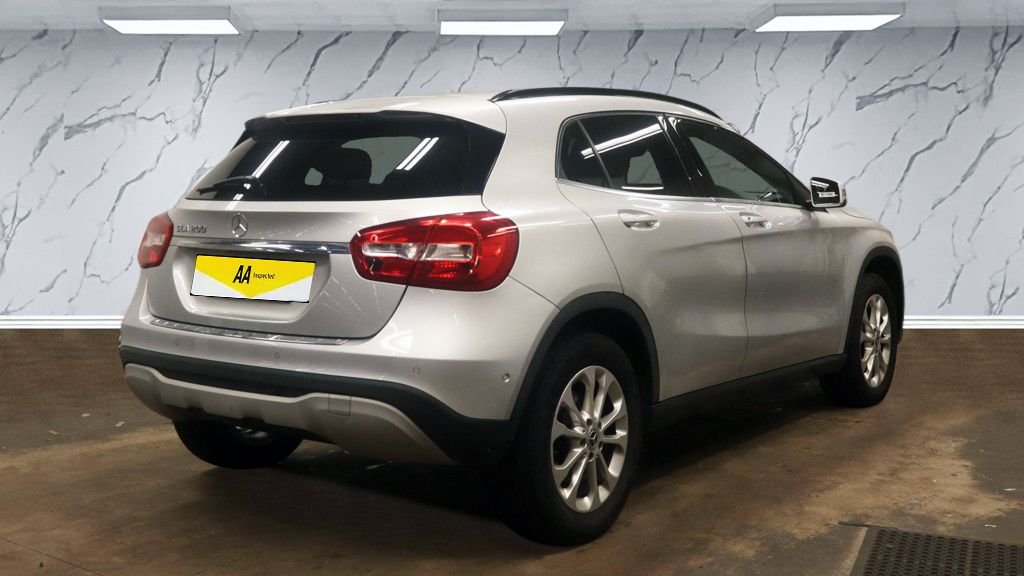 Used Mercedes-Benz GLA 2018 for sale - 77655177: Photo 6