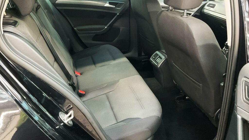 Used Volkswagen Golf 2019 for sale - 77609005: Photo 14