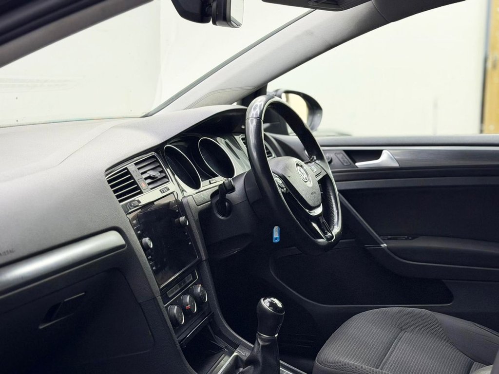 Used Volkswagen Golf 2019 for sale - 77609005: Photo 18