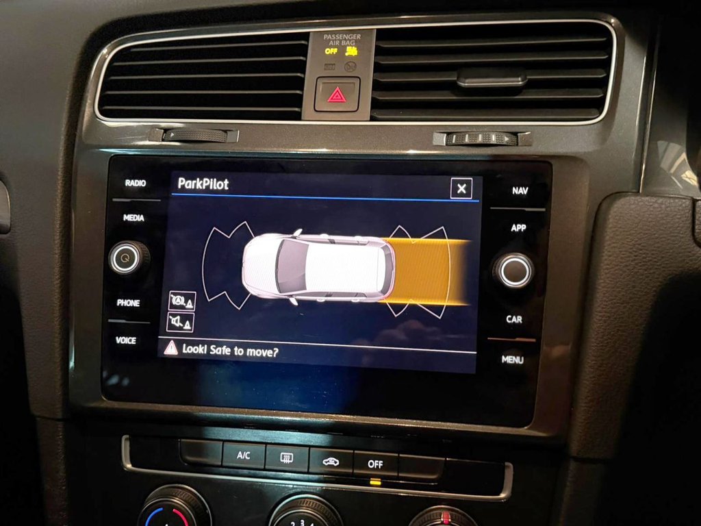 Used Volkswagen Golf 2019 for sale - 77609005: Photo 22