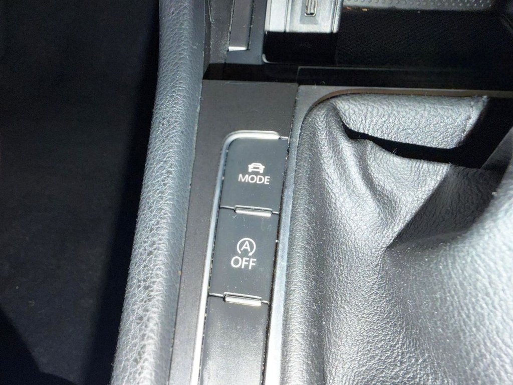 Used Volkswagen Golf 2019 for sale - 77609005: Photo 24