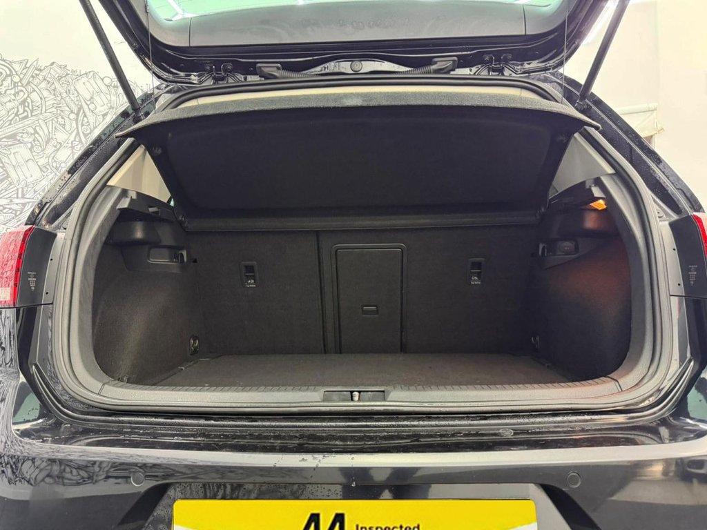 Used Volkswagen Golf 2019 for sale - 77609005: Photo 32