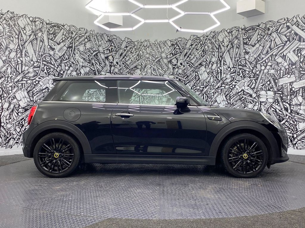 Used MINI Electric Hatch 2022 for sale - 76740503: Photo 14