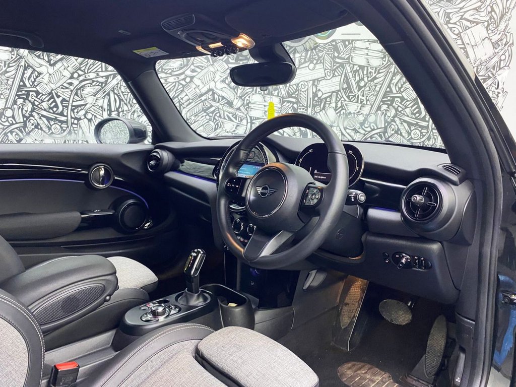 Used MINI Electric Hatch 2022 for sale - 76740503: Photo 25