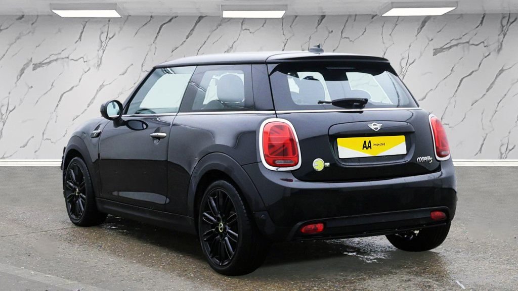 Used MINI Hatch 2022 for sale - 76740503: Photo 3