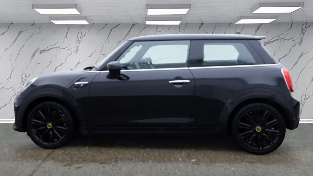 Used MINI Hatch 2022 for sale - 76740503: Photo 6