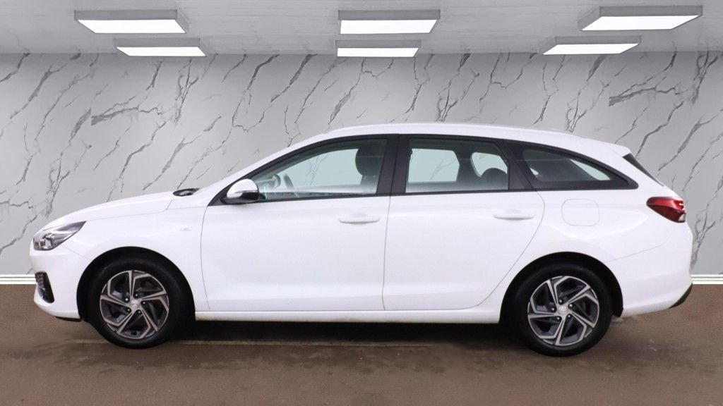 Used Hyundai i30 2021 for sale - 76582750: Photo 6