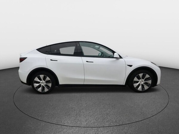 Used Tesla Model Y 2022 for sale - 76267097: Photo 5