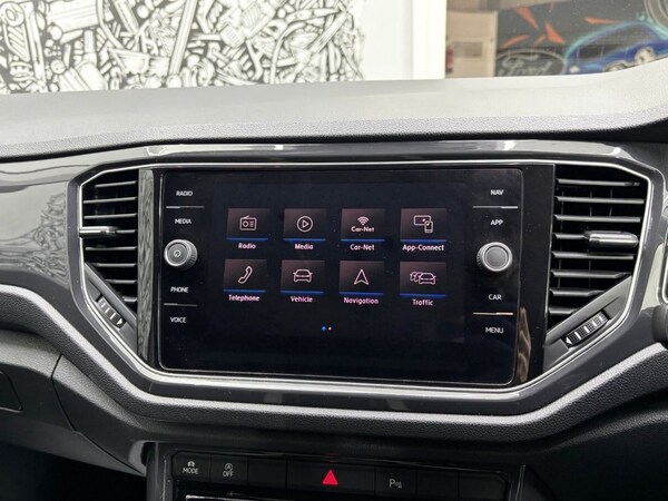 Used Volkswagen T-Roc 2018 for sale - 73968932: Photo 20