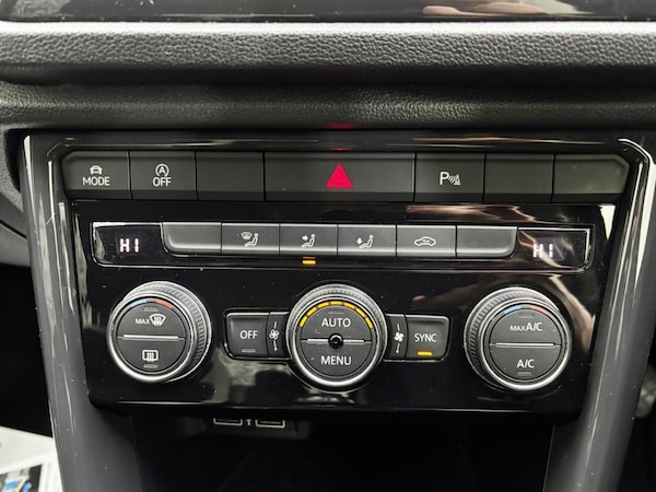 Used Volkswagen T-Roc 2018 for sale - 73968932: Photo 21