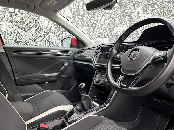 Used Volkswagen T-Roc 2018 for sale - 73968932: Photo 25