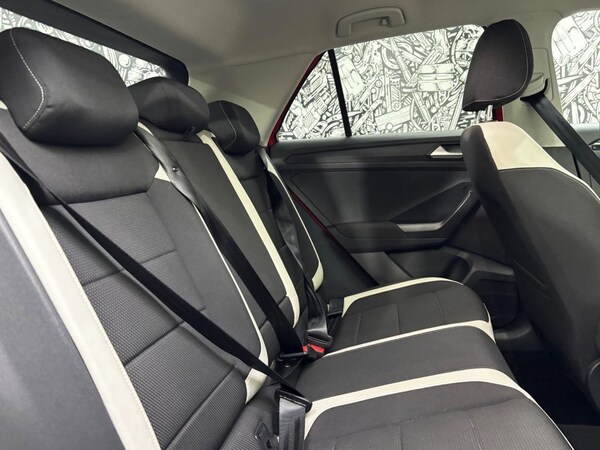 Used Volkswagen T-Roc 2018 for sale - 73968932: Photo 29