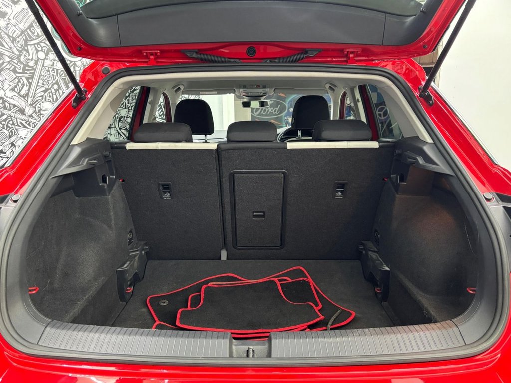 Used Volkswagen T-Roc 2018 for sale - 73968932: Photo 31