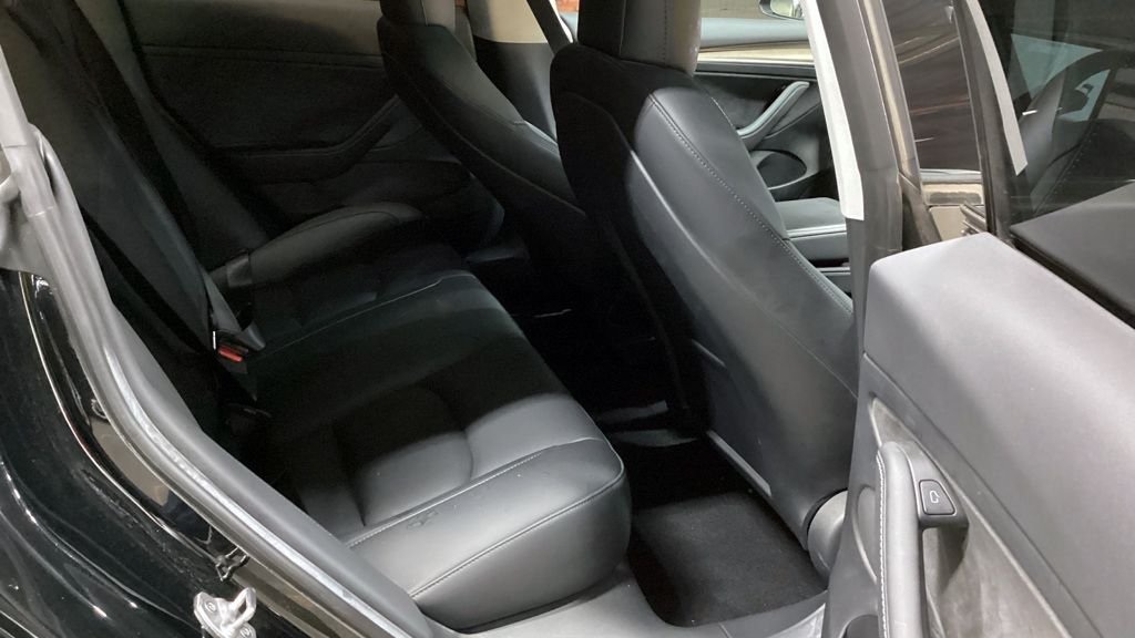 Used Tesla Model 3 2021 for sale - 76148102: Photo 11