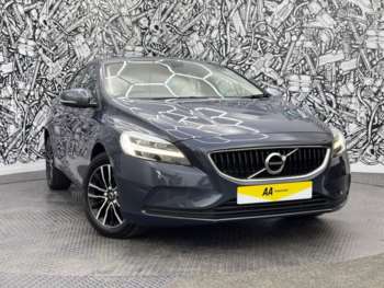 Used Volvo V40 2018 for sale - 75194673: Photo